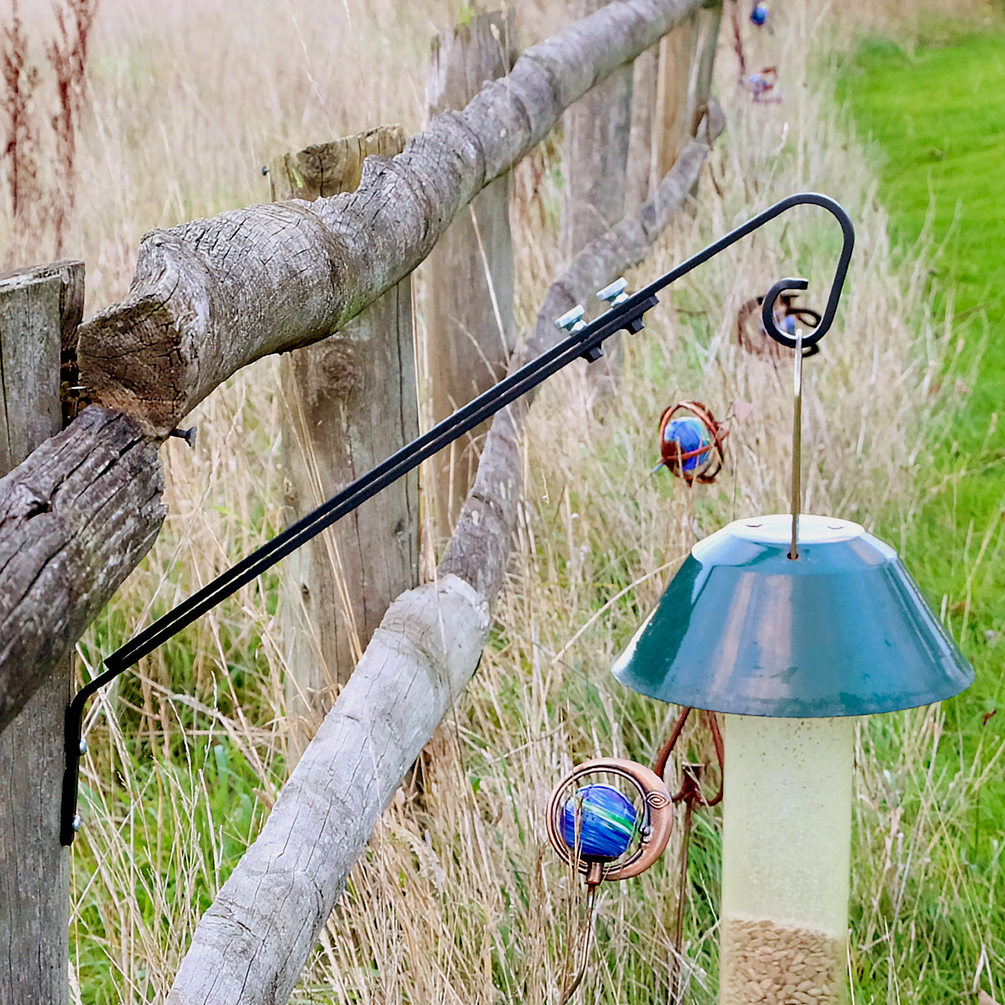 PestOff Deck Mounting Bracket Roamwild