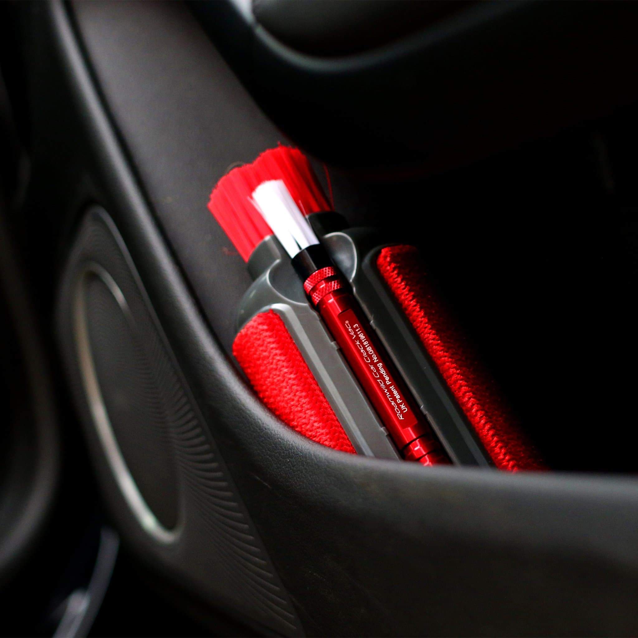 Roamwild Car Tidy | The Ultimate Car Interior Cleaning Brush And Accessory - Roamwild